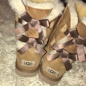 Uggs Bailey bow
